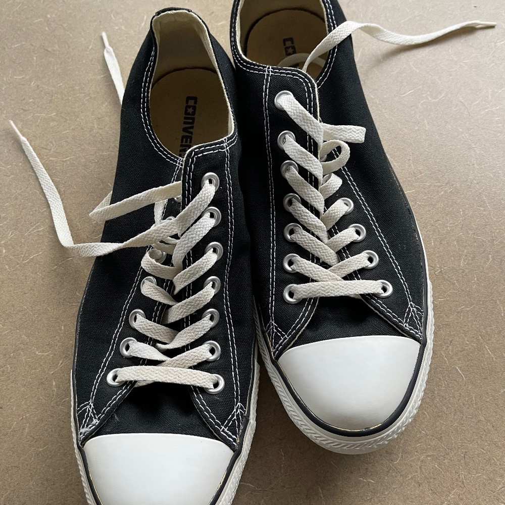 Converse, Men’s, Chuck Taylor All Star Classic, Low Top, Size 11